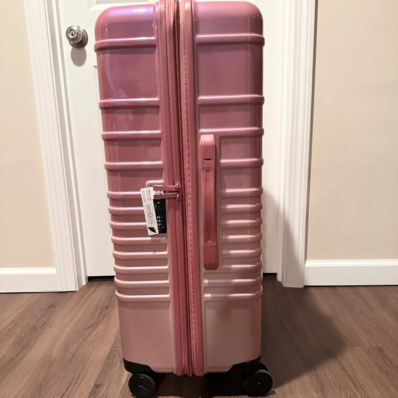 Beis Large Check-in Roller Wicked Pink - Picture 2 of 6